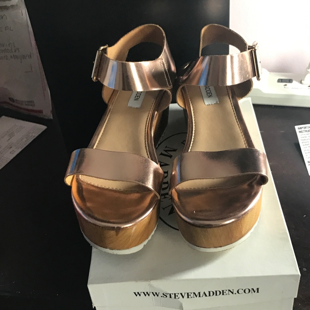 COPY - Steve Madden platform